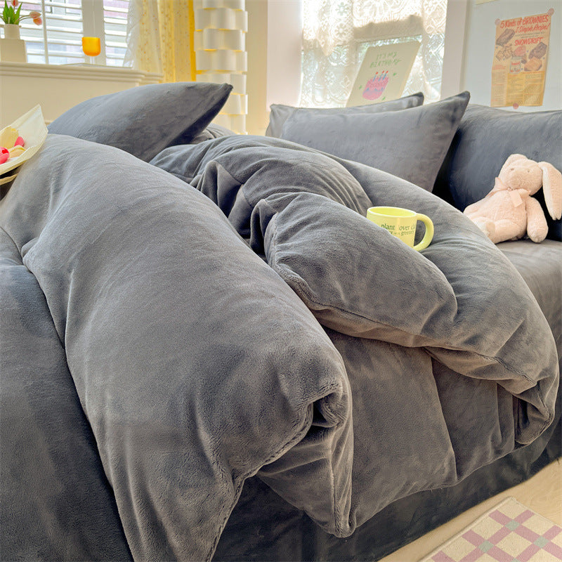 Solid color milk fleece four-piece set, winter thickened coral fleece bed sheet quilt cover, Nantong flannel bed three-piece set