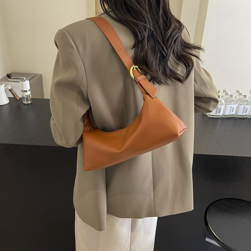 Retro niche design bag women's autumn and winter 2025 new trendy fashion shoulder underarm bag soft leather texture messenger bag