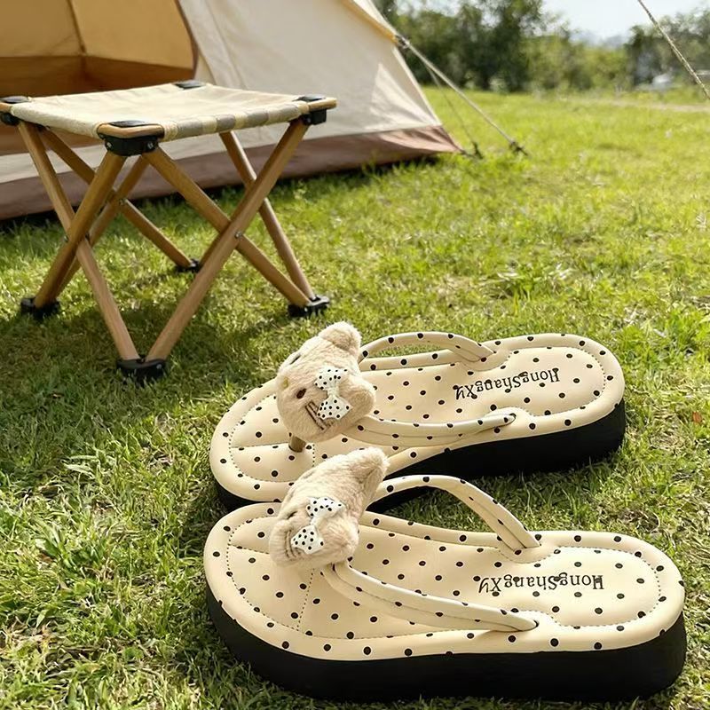 Summernew arrival cartoon cute style thick sole flip-flops women's outwearfashioneasiest for match beach flip-flops women's sandals