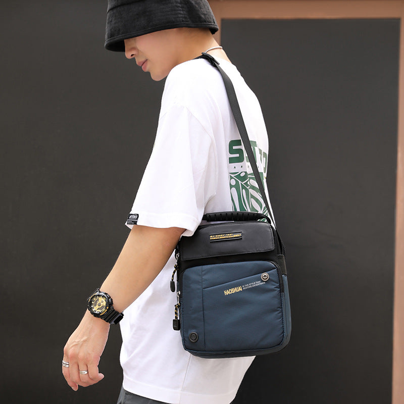 Cross-border new casual men's messenger bag outdoor sports shoulder bag anti-splashing travel bag handbag delivery