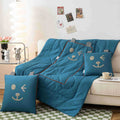 Dual-purpose pillow and quilt, two-in-one cartoon embroidered office pillow, car all year round model, for home single air-conditioning quilt
