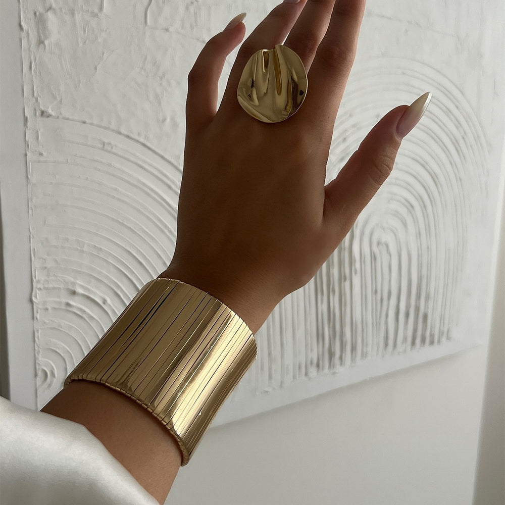 Wholesale alloy women's bracelets - european & american style, wide band fashion jewelry, unique polished spring-loaded open bangle