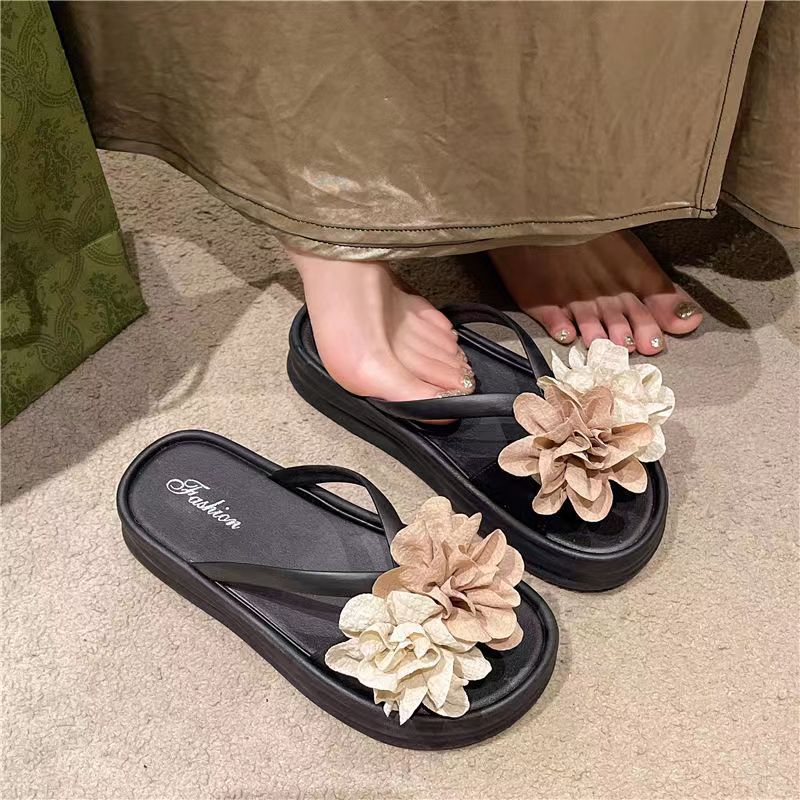 New fairy flower slippers platform soft sole 2025 one-strap summer new women's summer versatile beach slippers