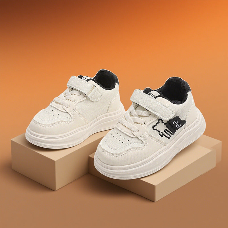 Kids' white sneakers:  spring/autumn new collection - boys' and girls' athletic shoes, casual skate shoes, leather upper, soft sole, first walker sneakers