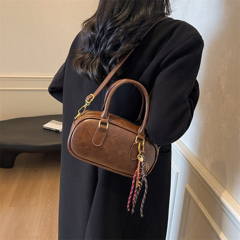 Fashion women's handbags women's 2025 new popular retro women's bags, high-end temperament simple and versatile women's messenger bags