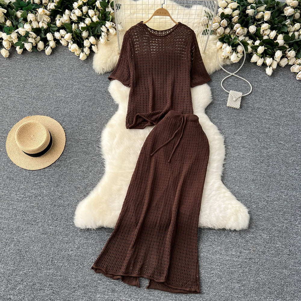 Korean style hollow-out age-defying set: women's loose-fit versatile crew neck short sleeve knit top + waist-defining bodycon fishtail midi skirt