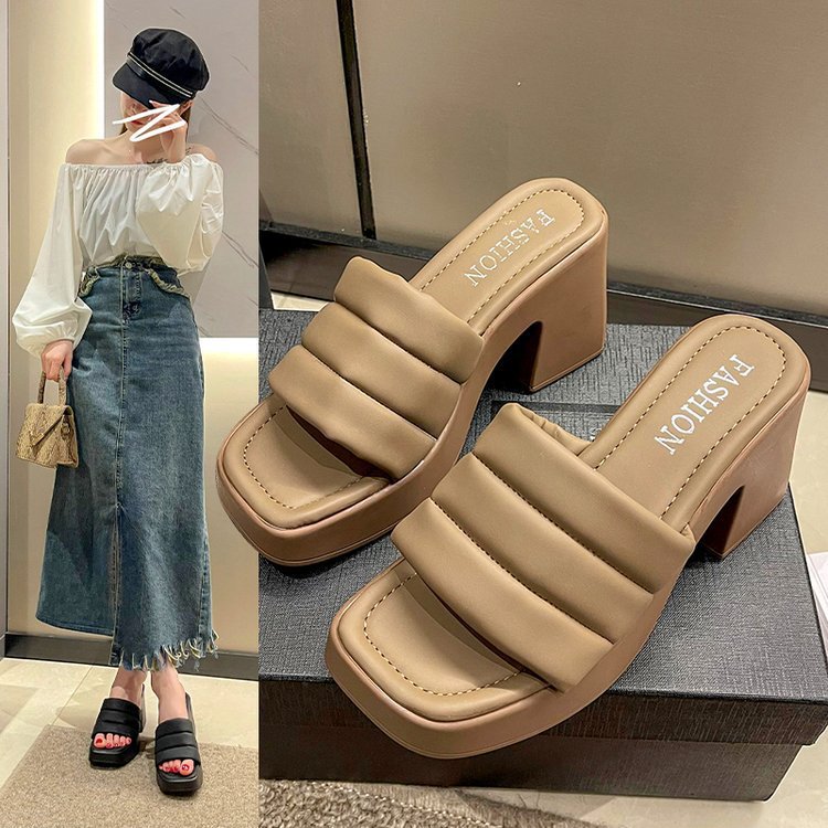 Muffin thick-soled cool slippers women's outer wear 2023 summer new fashion niche women's shoes design sense beach one-word drag