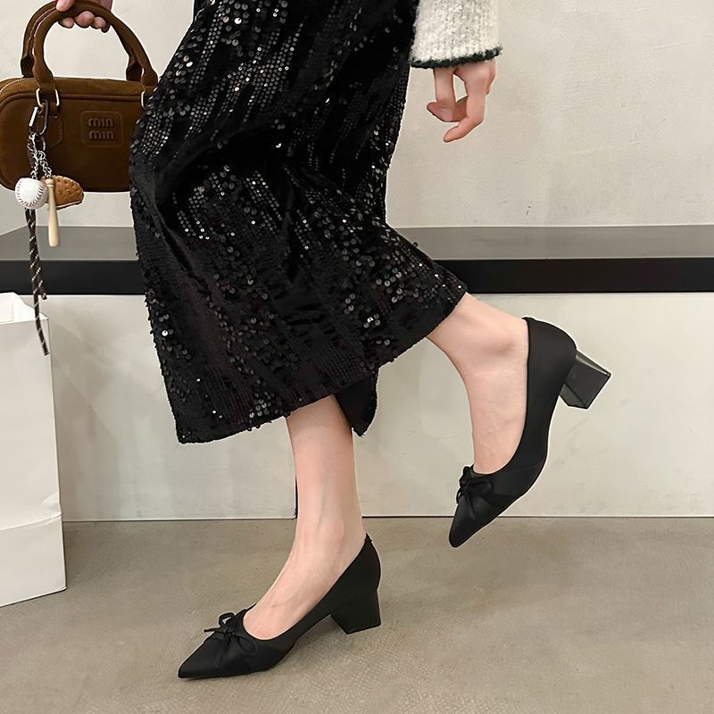 Bowknot single shoes for women, new autumn/winter 2025 collection, satin chunky heel, slip-on low heel pointed toe pumps