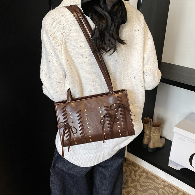 Retro texture underarm bag women's autumn and winter 2025 new simple and versatile tote bag large-capacity shoulder commuter bag