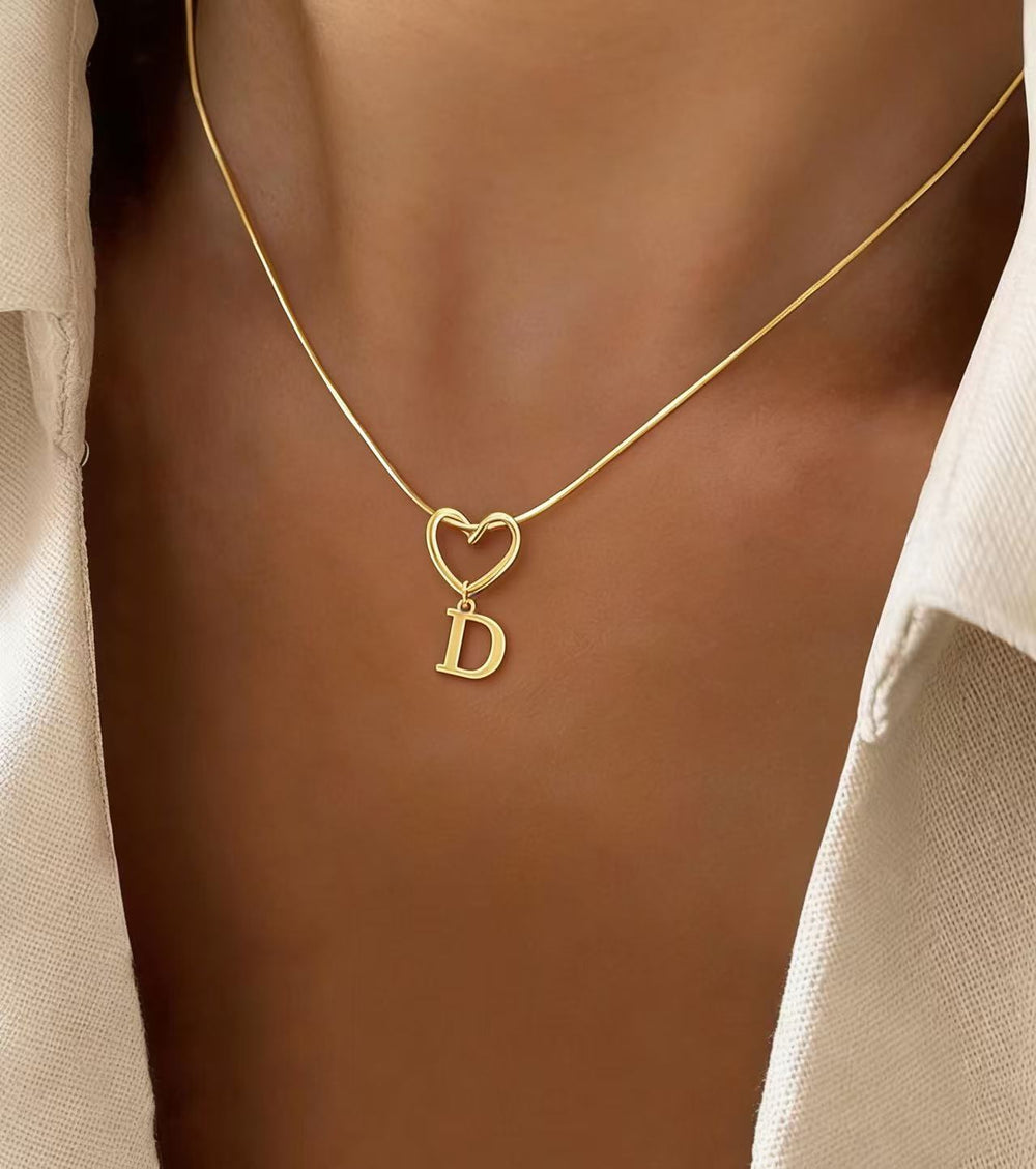 European and american cross-border temu hot-selling 26-letter heart necklace, stainless steel plated with 18k gold, non-fading jewelry