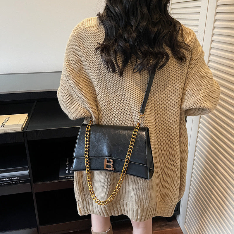 2025 autumn new arrival: unique women's shoulder bag - fashionable chain crossbody bag, vintage-inspired, casual commute style