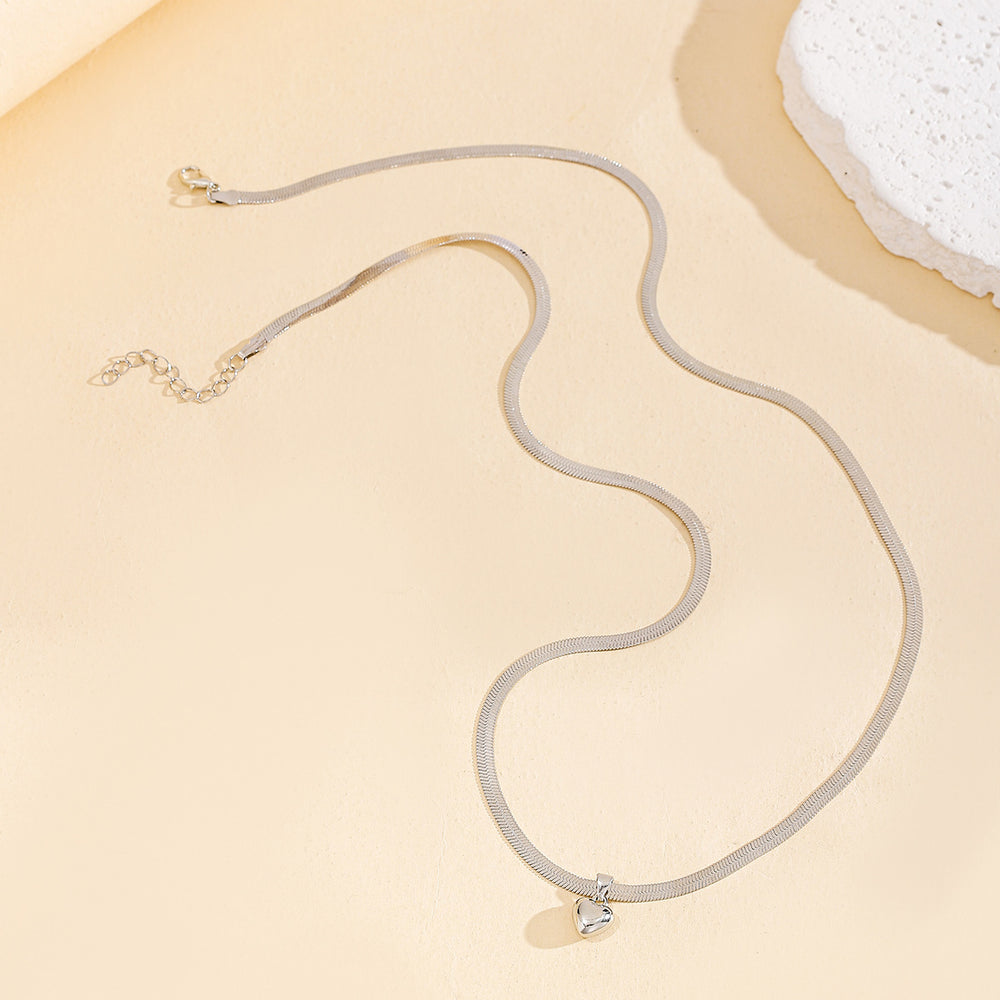 Fashion cross-border e-commerce fully managed new jewelry fashion alloy heart waist chain personalized heart pendant snake bone chain