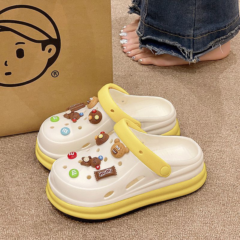 2025 summer new collection: closed-toe slides - trendy, platform, thick-soled, non-slip, wear-resistant clogs & sandals for outdoor wear