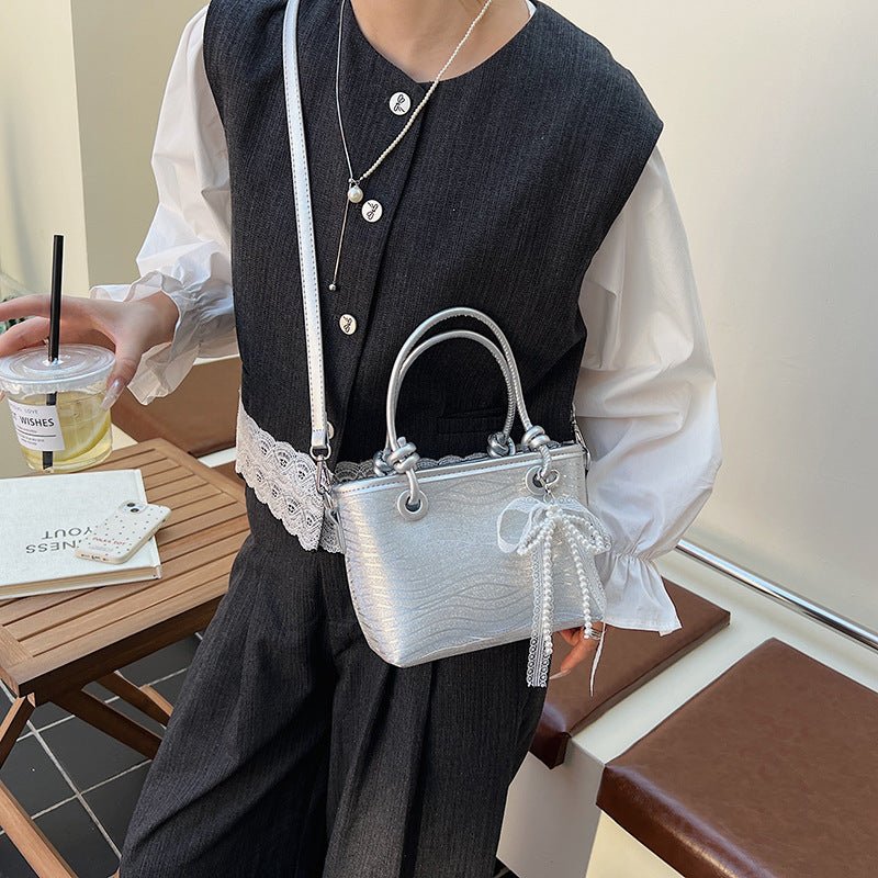 High value foreign style bucket bag women's 2025 new popular diamond-encrusted cloth bag messenger bag temperament commuter shoulder bag
