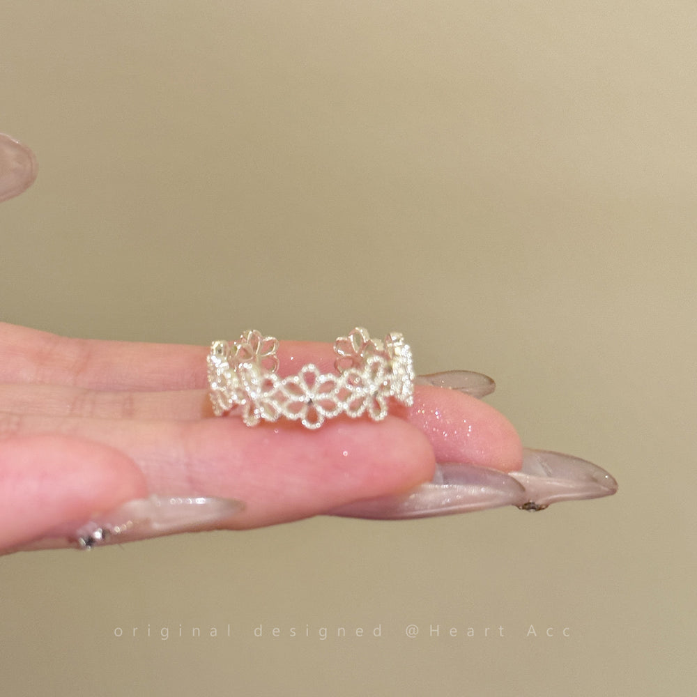Palace style lace zircon open ring accessible luxuryniche style design classy sense index finger ring elegant ring for women