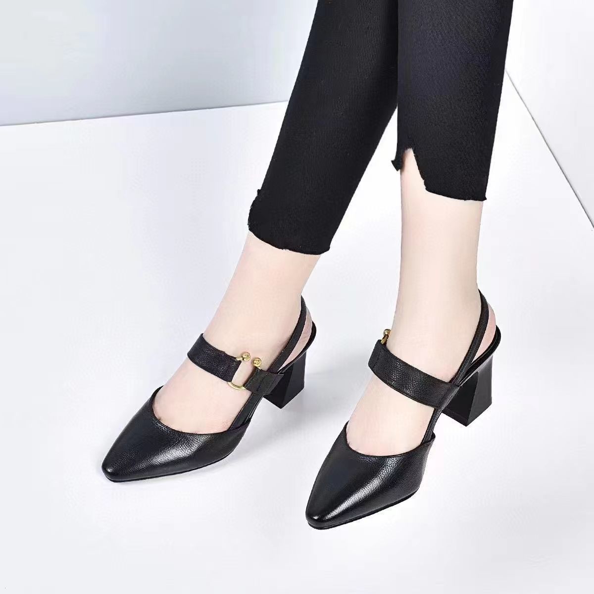 Summer new back empty sandals women's casual square head horseshoe heel thick heel high heel fashion casual leather women's shoes wholesale