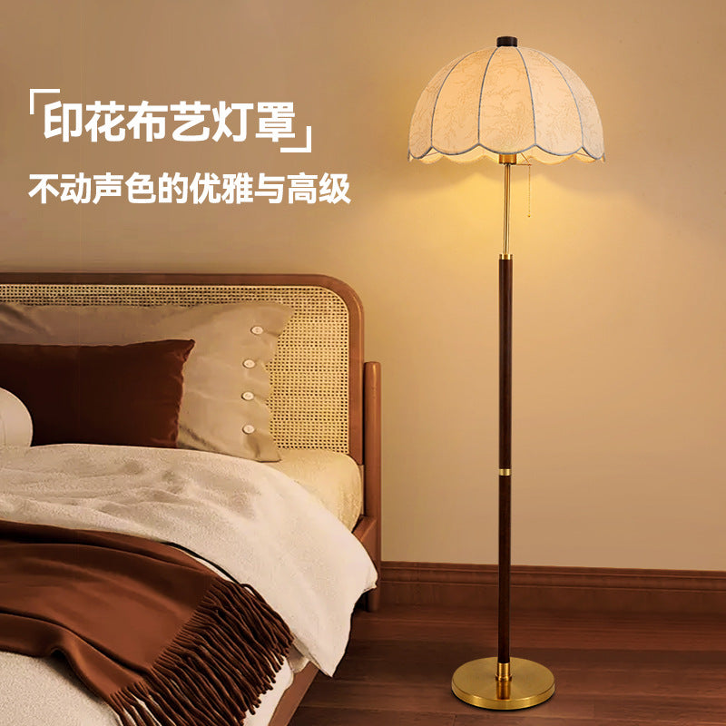 Vintage floor lamp living room sofa French retro ash wood antique style bedroom bedside lamp 2025 new