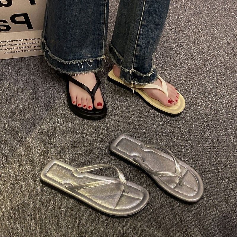 Women's flat flip-flops: new summer fashion, soft sole, comfortable, indoor/outdoor, beach sandals, trendy slides