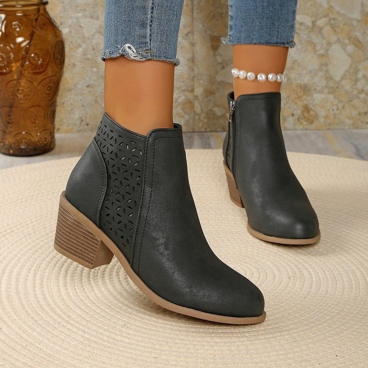 autumn new arrival: women's plus-size high heel leather boots for cross-border e-commerce. wholesale price: $0.67. dropshipping available on  and . sizes 36-43