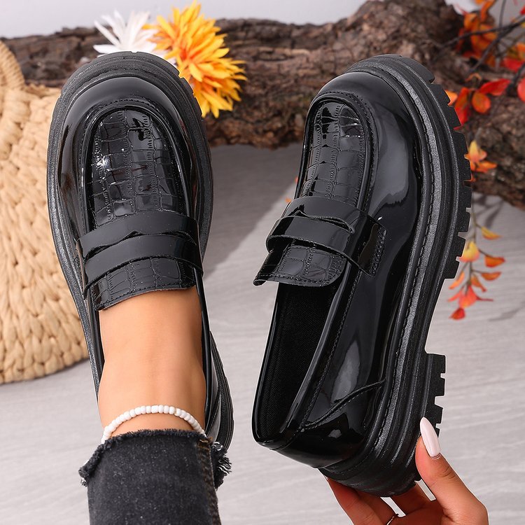 spring new arrival: plus-size chunky sole loafers for women (sizes 35-43). wholesale available. dropshipping to  and