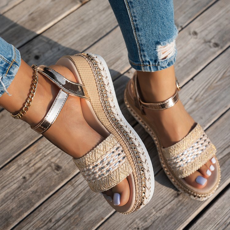 summer new arrival: plus-size chunky sole sandals for women (sizes 35-42). wholesale available. dropshipping to  and