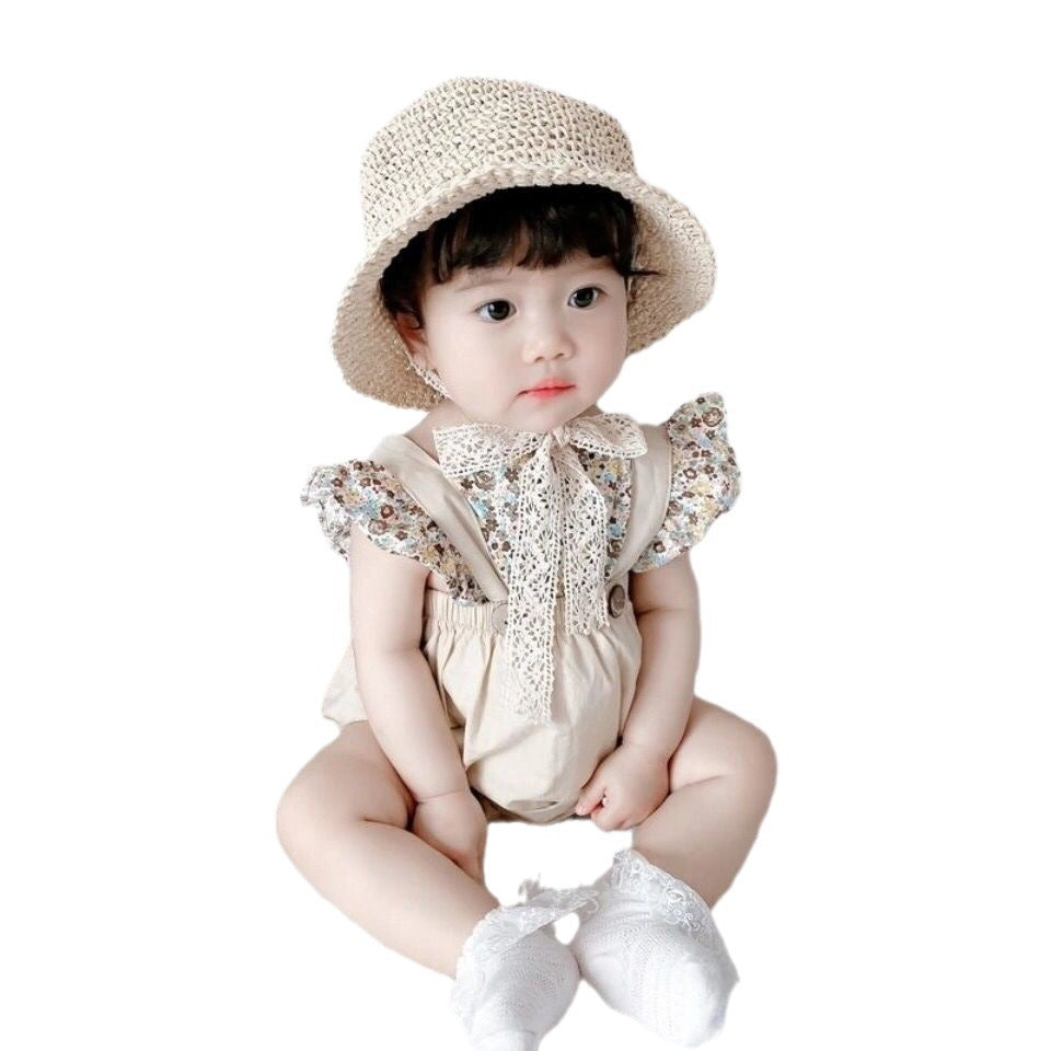 Infant and toddler summer lightweight romper, stylish floral print flutter-sleeve onesie for both boys and girls, perfect for outings – fashionable open-back design