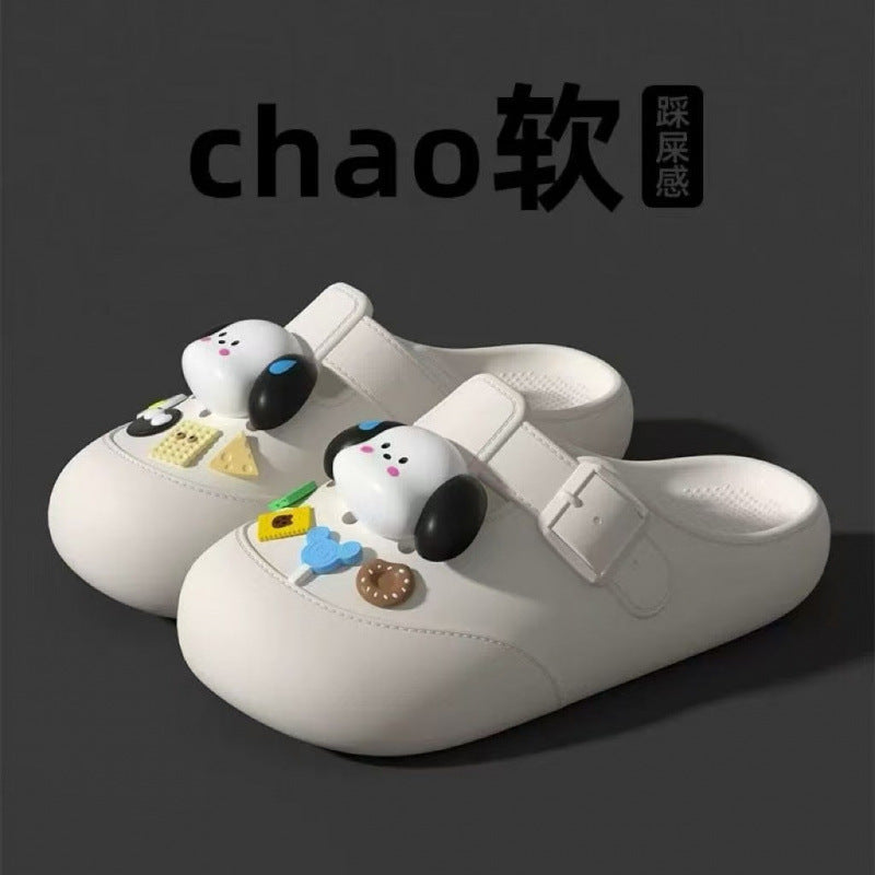2026new arrival croc shoes women's outwear stomping on shit cartoon popular non-slip beach baotou sandals women's summer