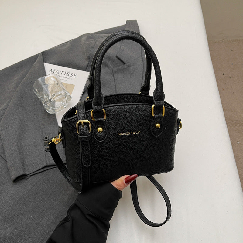 Foreign trade advanced sense small bag women's summer 2025 new Korean version ins messenger bag fashion portable bucket bag