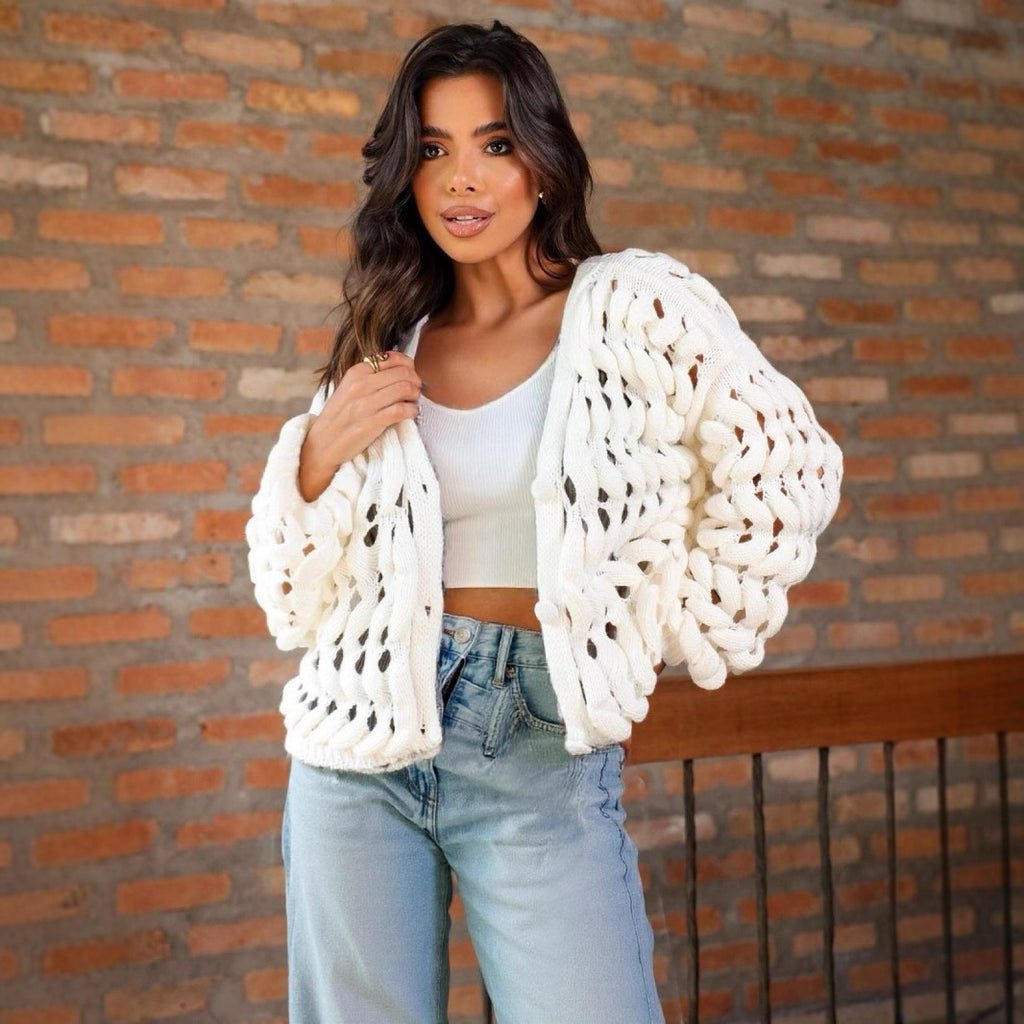 Europe, America and 2025 new women's clothing fashion high-end sense hole hollow knitted cardigan wholesale