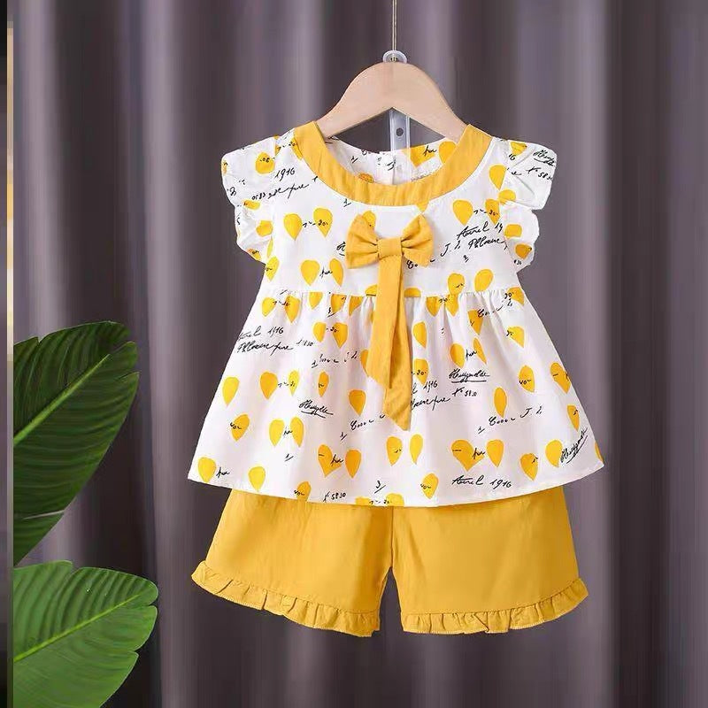 Girls' summer activewear set -  new collection: stylish two-piece short-sleeve outfit for kids, trendy baby clothes