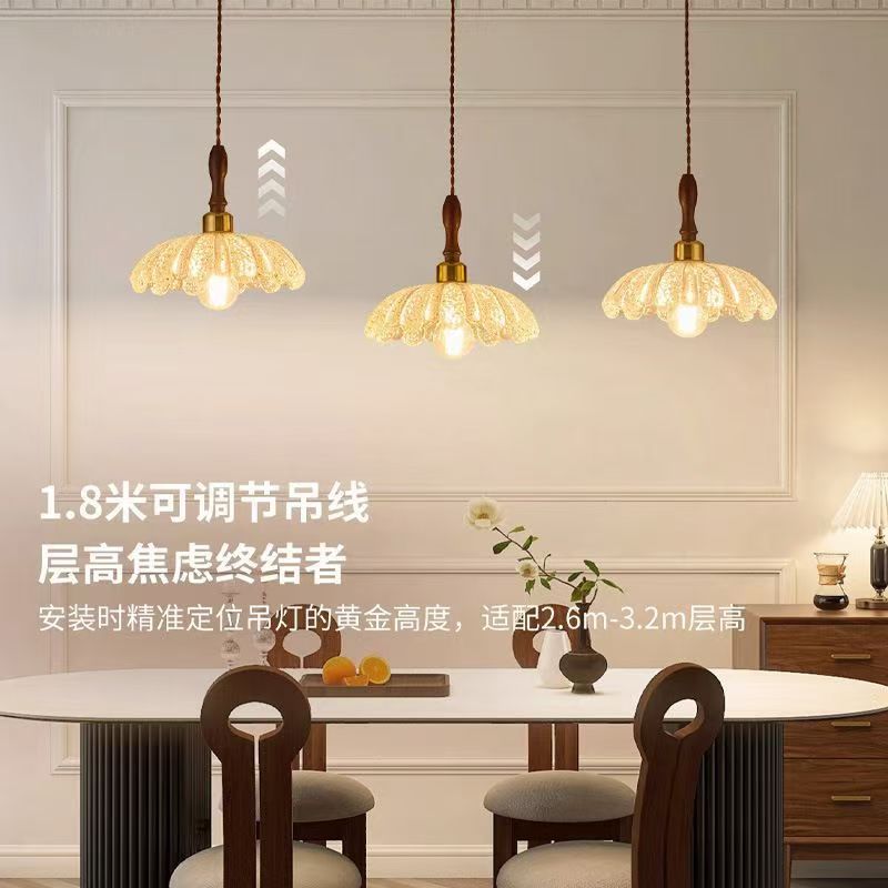 Vintage-style restaurant pendant light, three-light walnut finish, premium gold foil, retro dining room table bar french chandelier