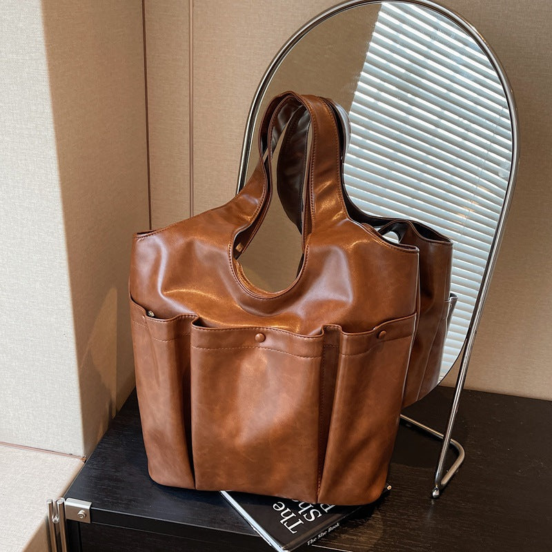 Retro large-capacity bag women's 2025 autumn and winter new Korean version of high-end shoulder bag commuter tote bag