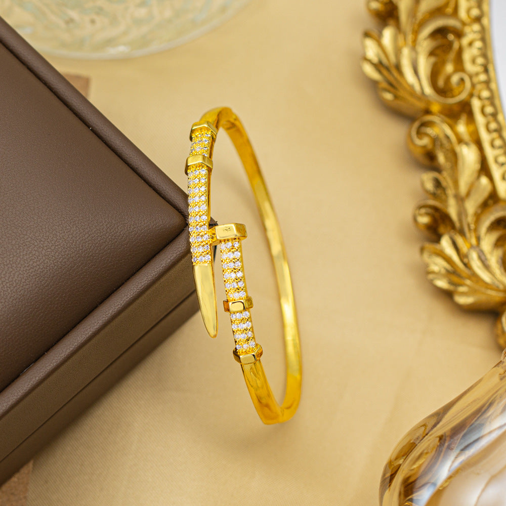 Bracelet female titanium steel fashion non-fading copper inlaid zirconium bracelet niche high-end fashion elegant jewelry wholesale hand jewelry