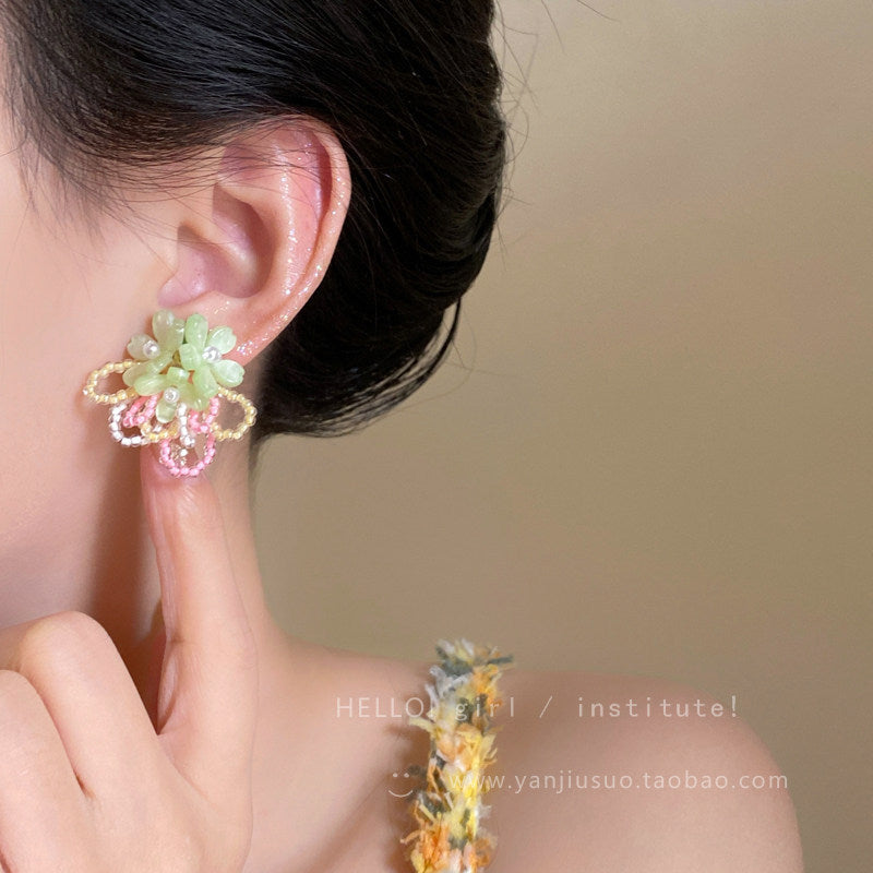Pink flower beaded earrings for women, dopamine color, unique and beautiful, huge and beautiful earrings, beautiful earrings with a sense of atmosphere