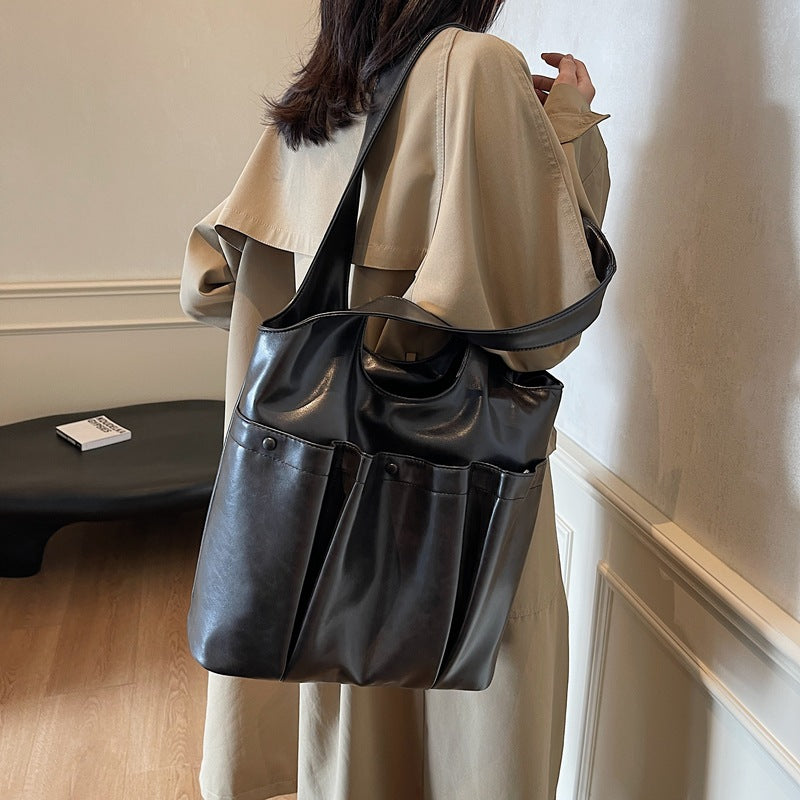 Retro large-capacity bag women's 2025 autumn and winter new Korean version of high-end shoulder bag commuter tote bag