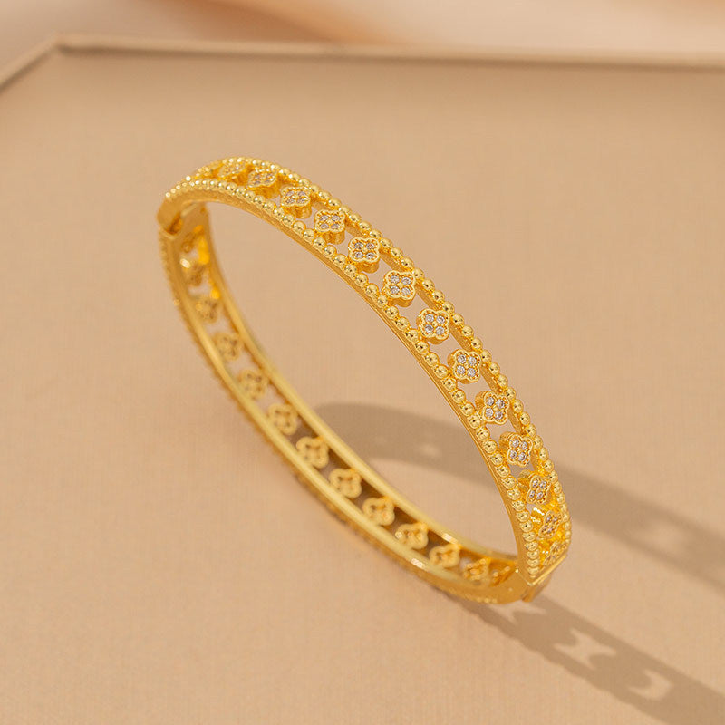 Bracelet female cross-border popular style full of diamonds four-leaf clover bracelet accessible luxuryclassyfashioncasualeasiest for match bracelet jewelry