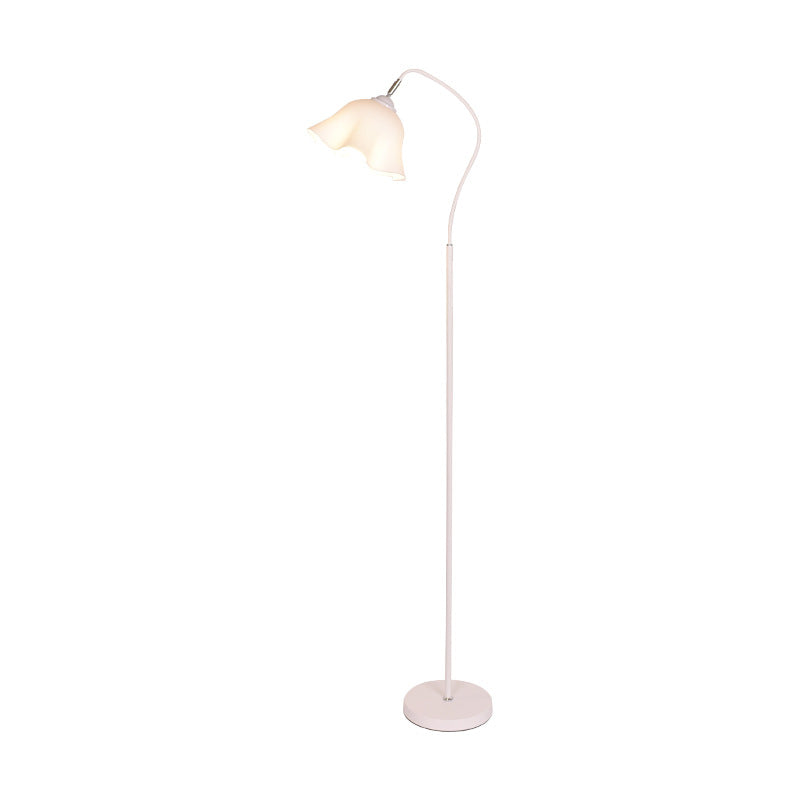 Modern minimalist cream petal floor lamp - nordic style living room sofa side bedroom bedside flower standing table lamp