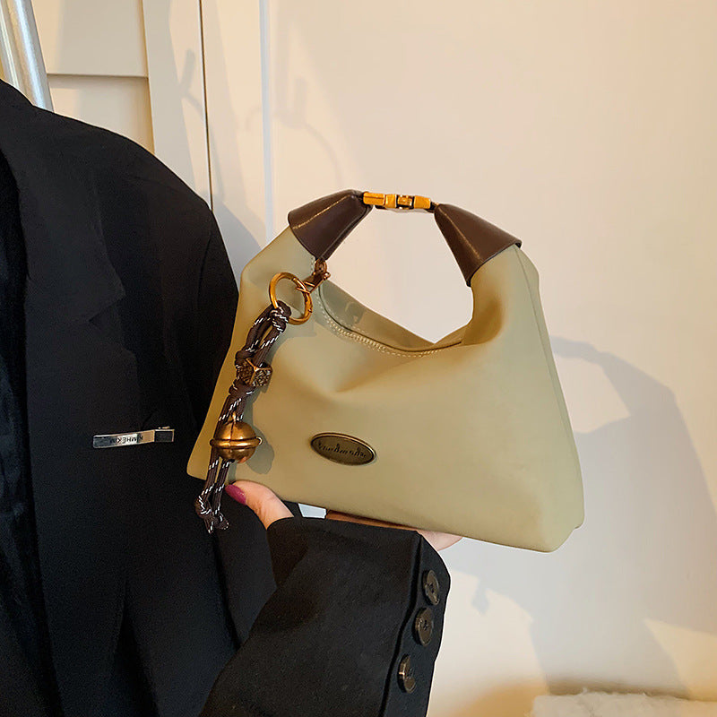 Retro fashion underarm bag women's 2025 winter new versatile tote bag texture handbag shoulder oblique span bag