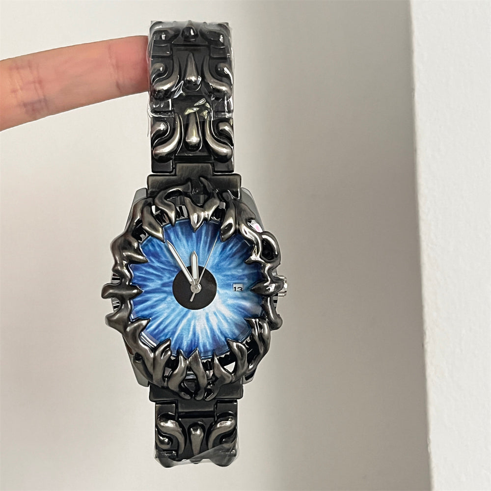 New trendy niche metal irregular claw vintage style watch european and american fashion retro quartz watch wholesale