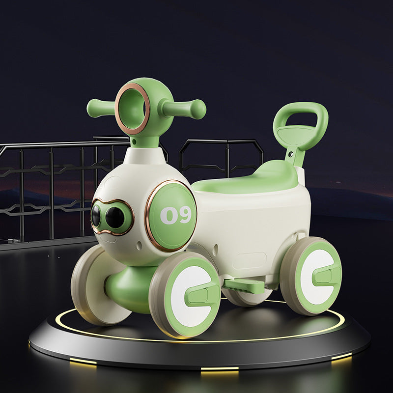 New children's scooter, music and light baby can take  1-4 years old four-wheeled boys and girls scooter