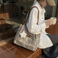 Trendy & unique designer handbag for women - 2026 new collection: large capacity, versatile shoulder bag & tote for work and everyday use