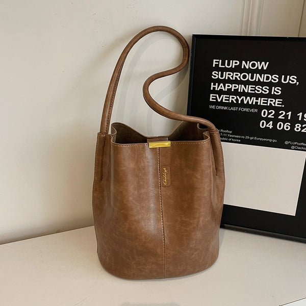 Trend 2025 New Winter Casual Fashion Bucket Retro Shoulder Bag Versatile Underarm Handbag