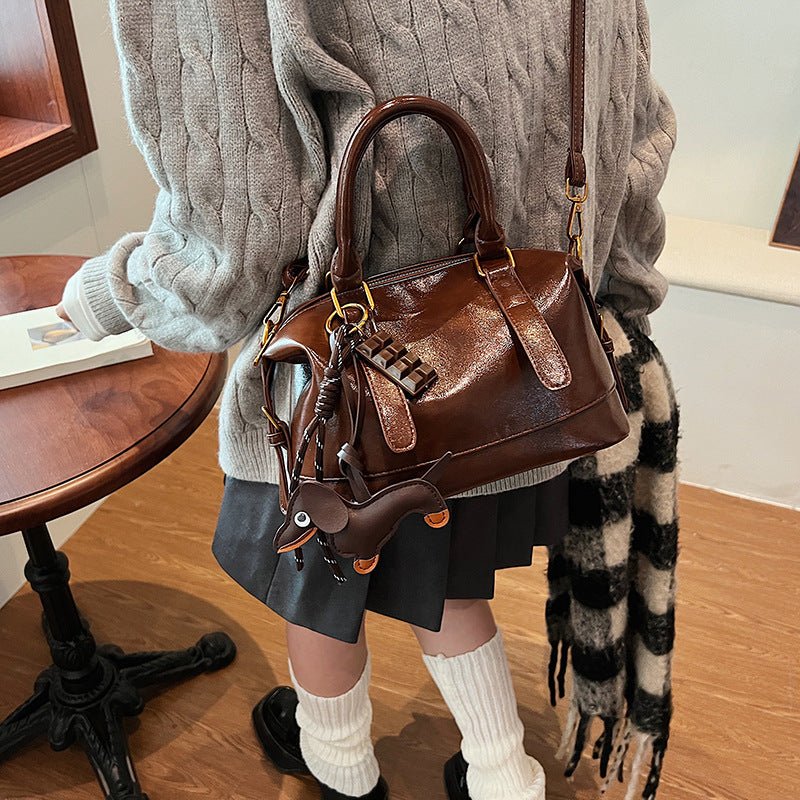 Foreign trade retro small bag women's 2025 new autumn and winter fashion hand pillow bag foreign high-end shoulder messenger bag