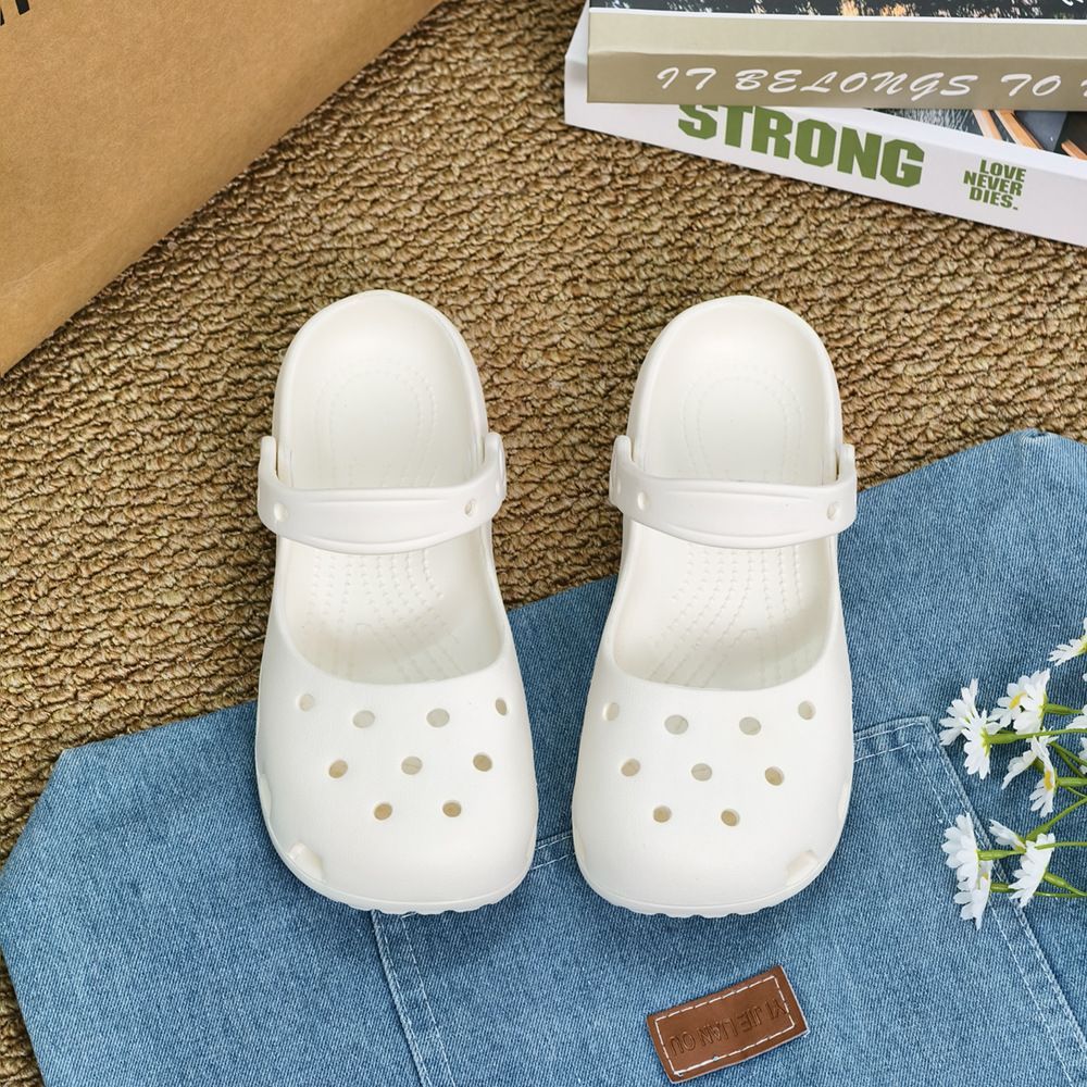 Summernew arrival ballet shoes clogs cut out nurse shoes women's sandals flat heel soft bottom breathable beach two-wear slippers