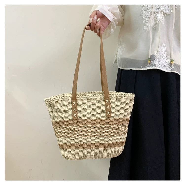 Single shoulder large capacity straw bag portable simple casual straw bag woven bag seaside vacation beach bag rattan bag women