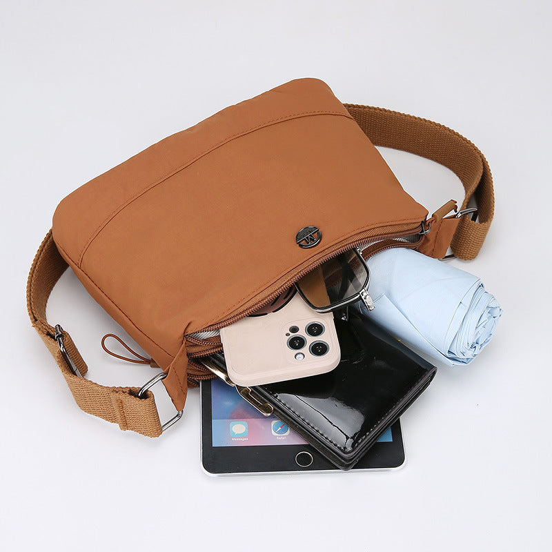 Simple casual nylon messenger bag women's  new lightweight shoulder bag multi-layer storage Korean version of foreign style small square bag