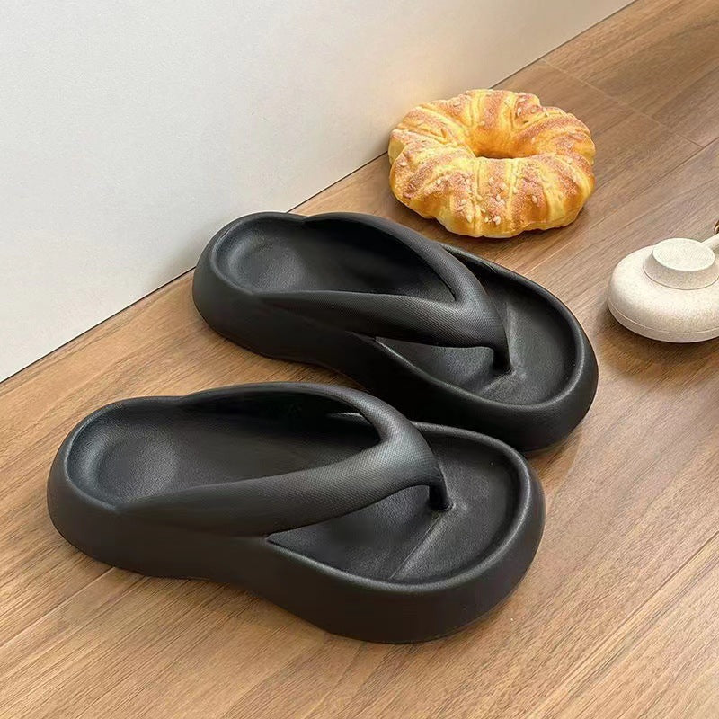 Thick sole flip flops cute slippers for women outwearsummer2023new arrivalpopular home stepping on shit feeling beach slippers wholesale