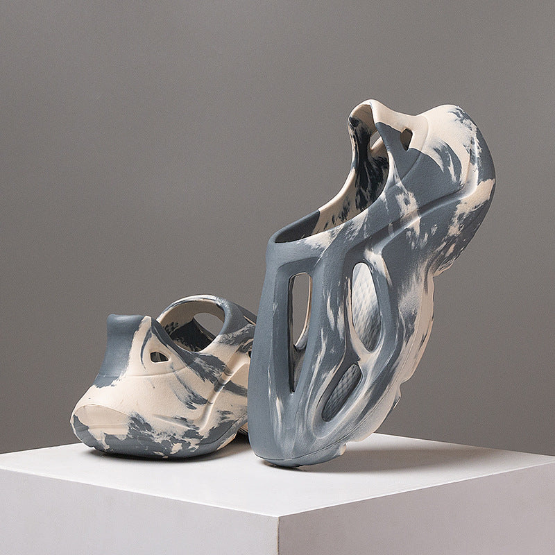 外贸男士洞洞鞋夏季2025新款踩屎感情侣款沙滩鞋EVA软底包头凉鞋