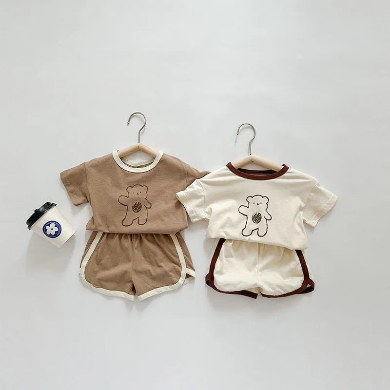 Korean style summer two-piece set for baby boys and girls - cute cartoon waving bear short-sleeve and shorts loungewear set