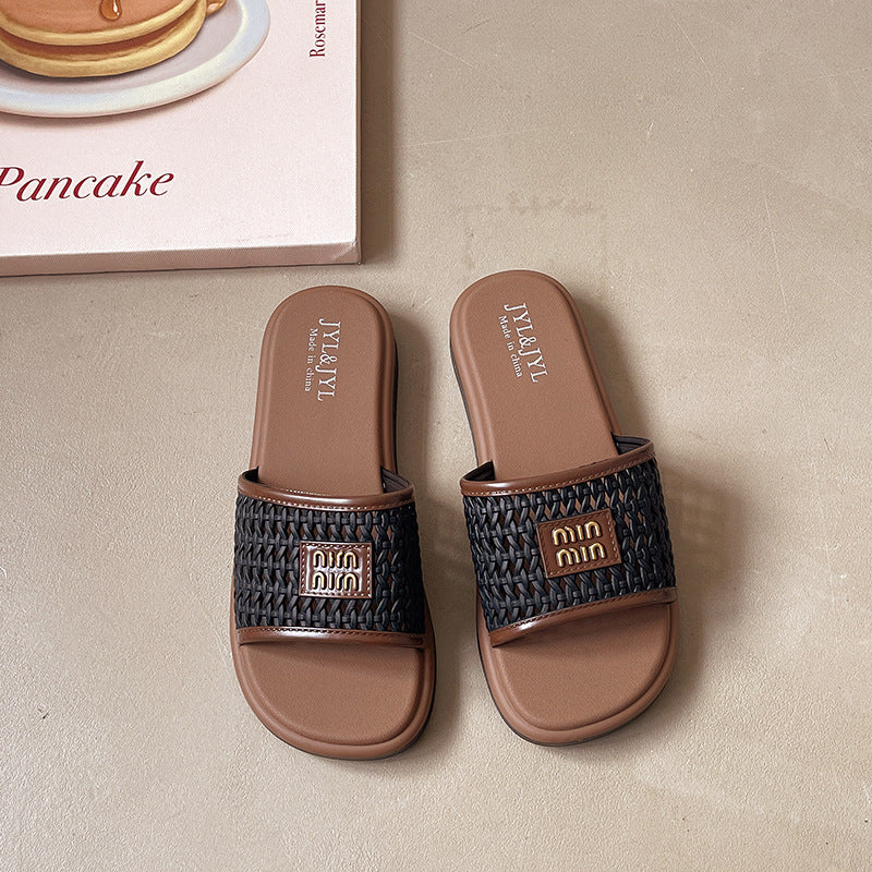 Women's shoes 2025 new fashion versatile thong sandals - trendy, home & outdoor wear, non-slip, lightweight, hollow-out beach slippers
